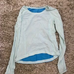 Lululemon pullover shirt thumb holes blue green
